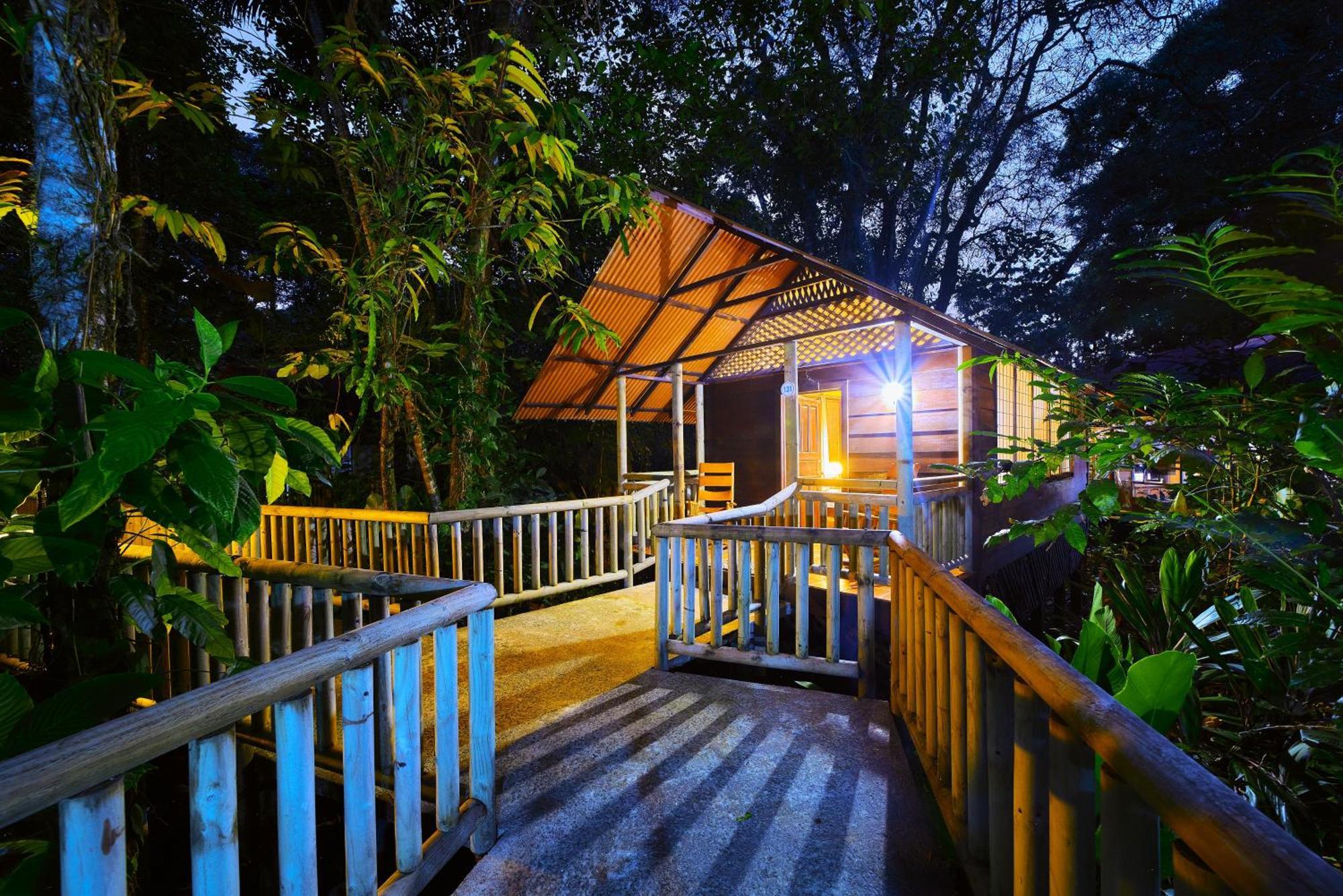 Aninga Lodge Tortuguero Exterior photo