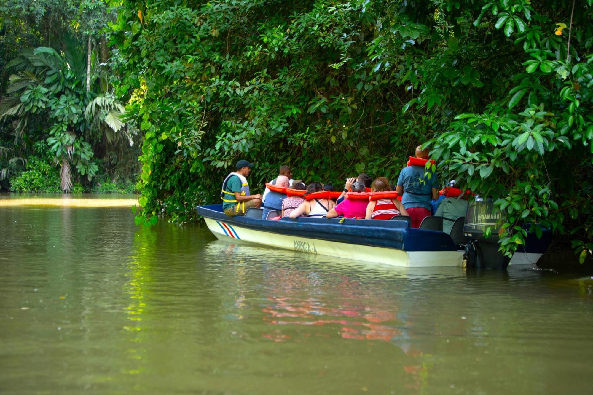 Aninga Lodge Tortuguero Exterior photo