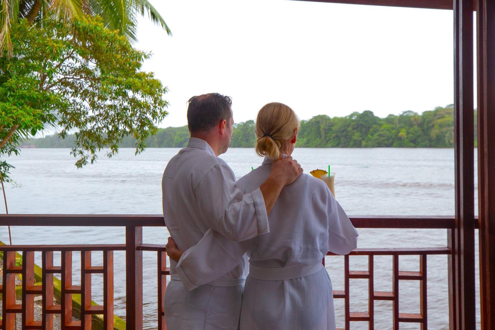 Aninga Lodge Tortuguero Exterior photo